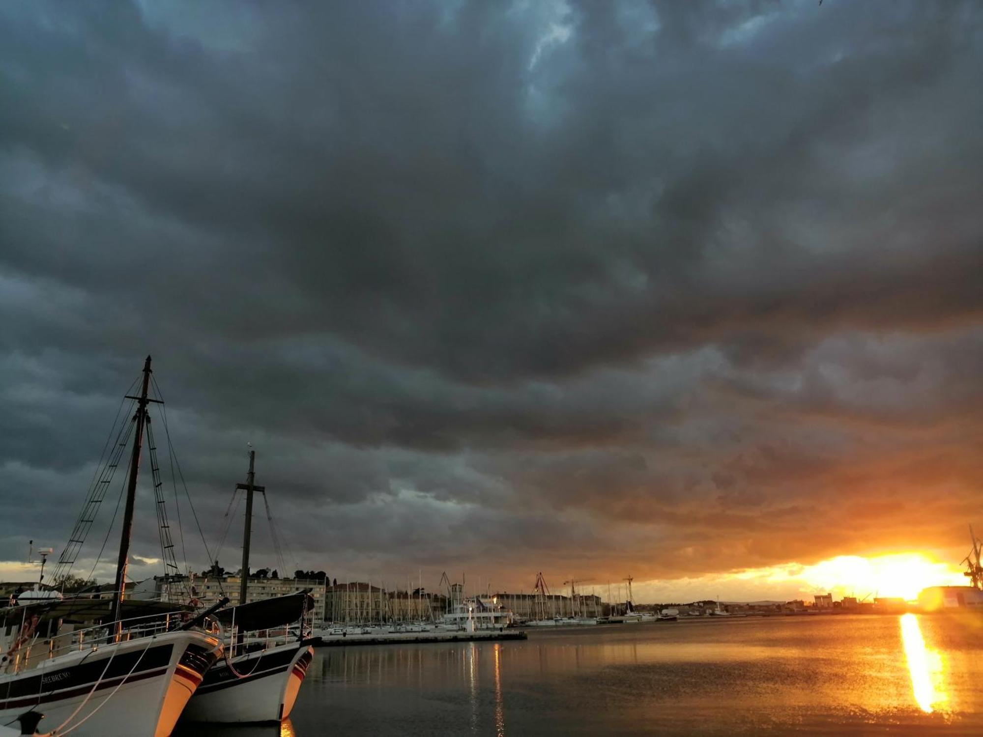 Pula Center - Studio Apartments Dış mekan fotoğraf